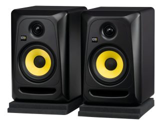 Par Monitor Estudio Activo Krk Cl5g3pk1 Cables Y Espumas Color Negro