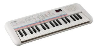 Mini Teclado Portátil Yamaha Remie Pss E30 37 Teclas P Niños Blanco