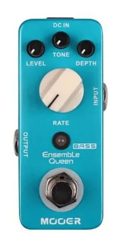 Pedal Chorus Mooer Ensemble Queen Azul Para Bajo Micro Series