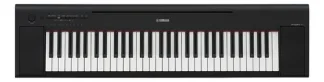 Teclado Portátil De 61 Teclas Yamaha Np15b Color Negro