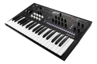 Korg Wavestate Mkii Sintetizador Wave Sequencing 37 Teclas Negro