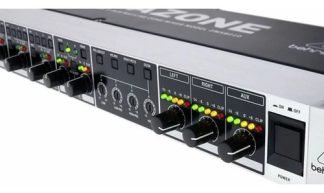 Behringer zmx 8210